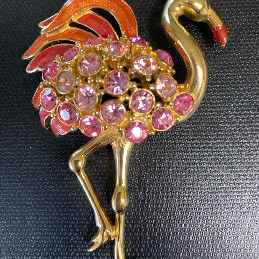 Chic Flamingo Brooch with Pink Gems